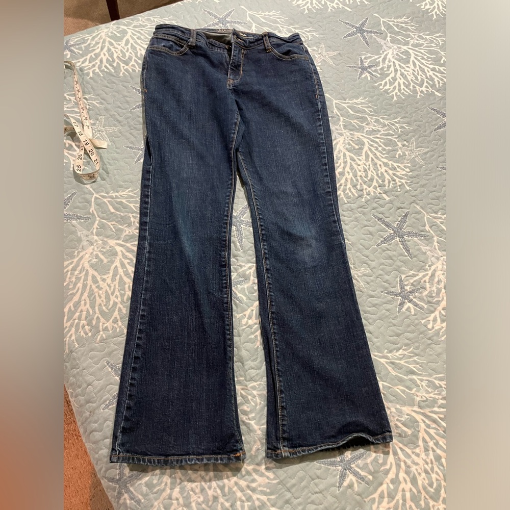 Old Navy Woman size 6 Dreamer jeans